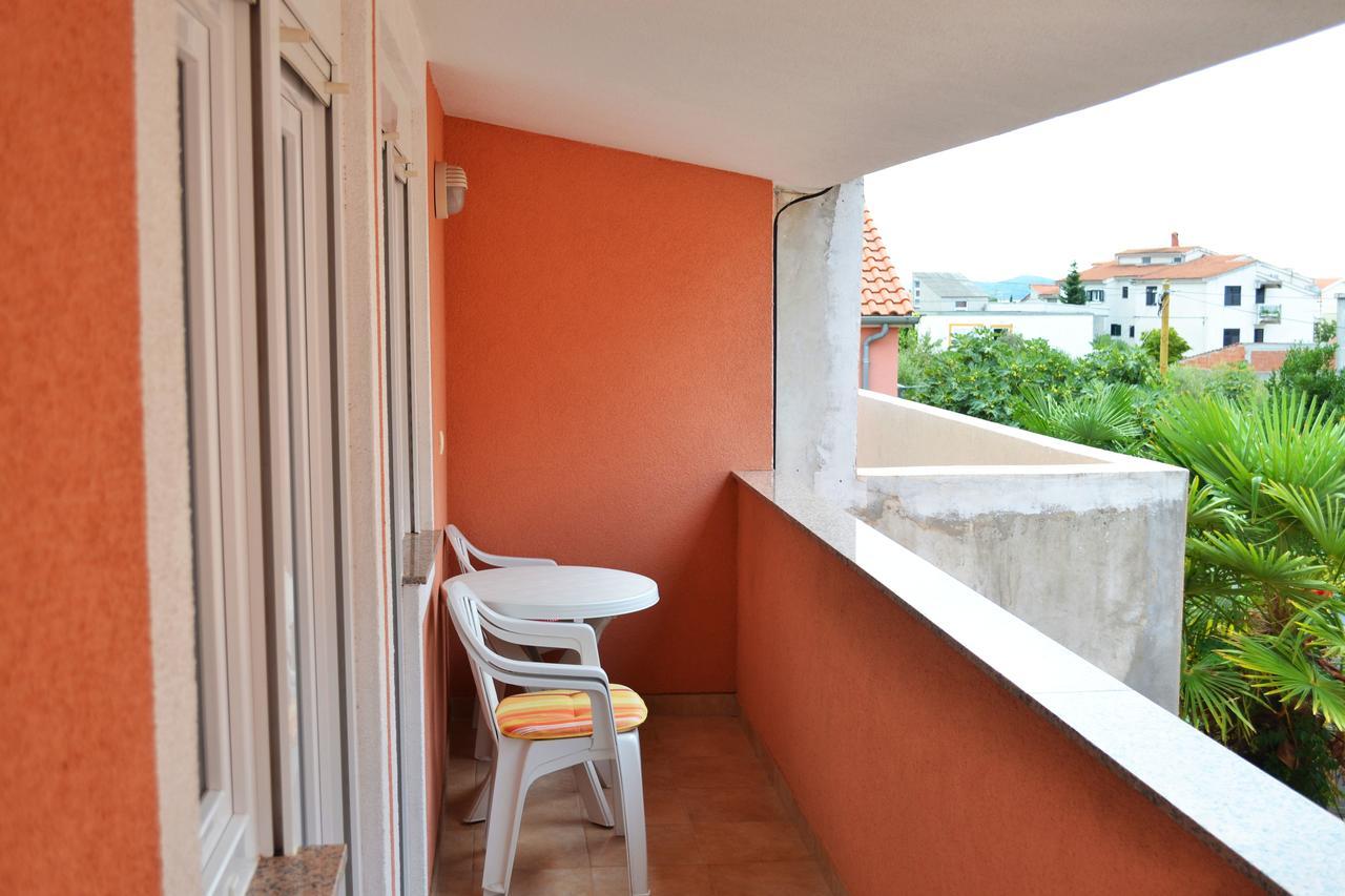Apartments Milka Vodice Exteriör bild