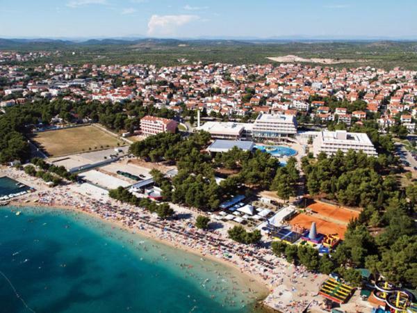 Apartments Milka Vodice Exteriör bild